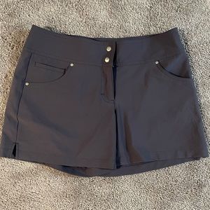 Slazenger women’s golf shorts size 4